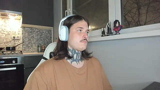  torfin  online show from February 15, 7:06 pm