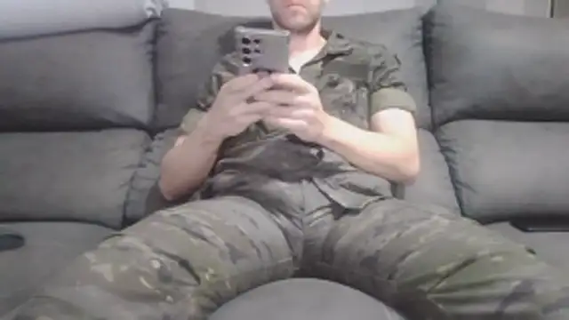 militar guapo online show from February 2, 5:32 pm