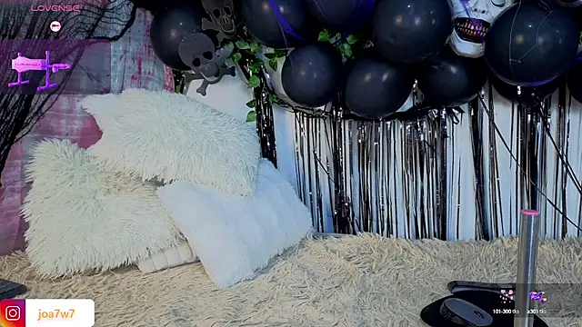 Levii Ackermann online show from October 19, 11:30 pm