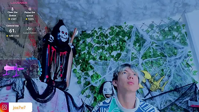 Levii Ackermann online show from October 14, 2:13 pm