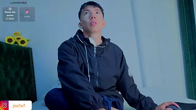 Levii Ackermann online show from April 23, 1:57 pm