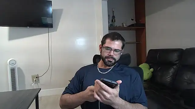 Zander823 online show from March 19, 8:56 pm