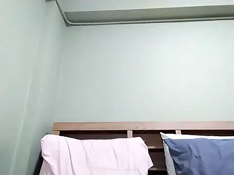 Snapshot of BIGUNCUTHARDCOCK chatting on October 15, 5:26 am BIGUNCUTHARDCOCK online show from October 15, 5:26 am