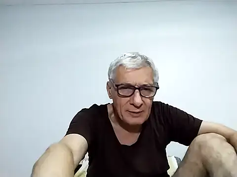 BIGUNCUTHARDCOCK online show from February 19, 9:17 am