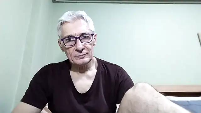 Snapshot of BIGUNCUTHARDCOCK chatting on October 23, 10:08 am BIGUNCUTHARDCOCK online show from October 23, 10:08 am