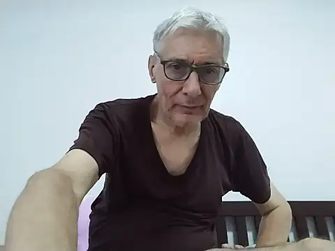 BIGUNCUTHARDCOCK online show from June 22, 3:46 am