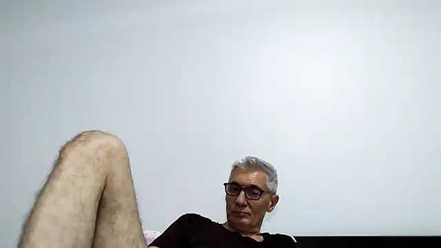 BIGUNCUTHARDCOCK online show from April 23, 3:11 am