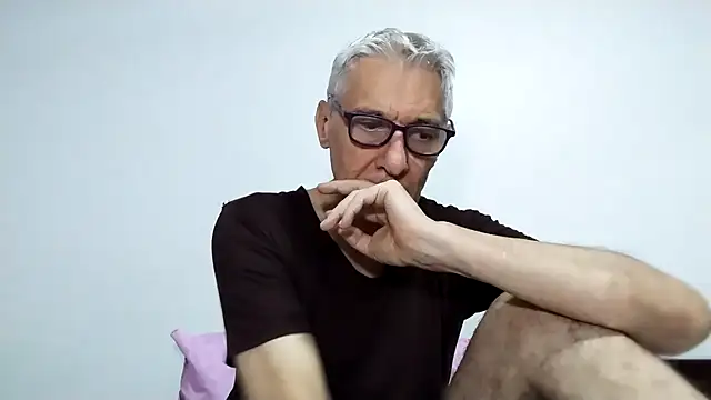 BIGUNCUTHARDCOCK online show from April 24, 12:35 am