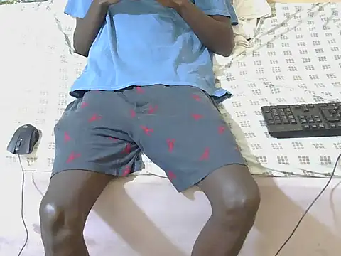 Snapshot of large_blackdick chatting on October 14, 9:33 pm large blackdick online show from October 14, 9:33 pm