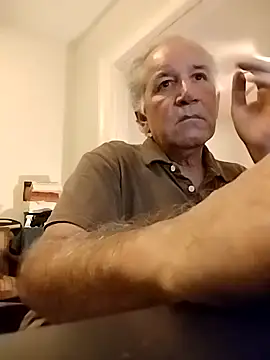 Snapshot of XXCUTHULU23 chatting on October 18, 5:23 am XXCUTHULU23 online show from October 18, 5:23 am