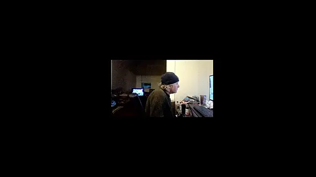 Snapshot of XXCUTHULU23 chatting on January 14, 4:04 am XXCUTHULU23 online show from January 14, 4:04 am