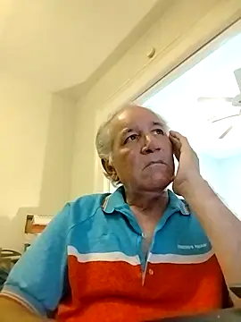 Snapshot of XXCUTHULU23 chatting on October 24, 4:36 am XXCUTHULU23 online show from October 24, 4:36 am