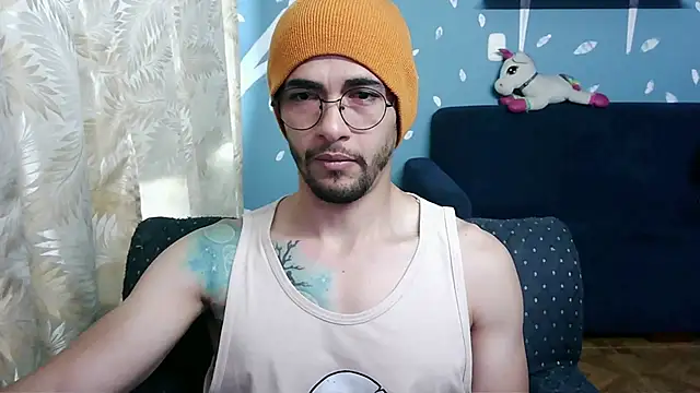 Snapshot of ponzothc chatting on November 1, 9:30 pm ponzothc online show from November 1, 9:30 pm