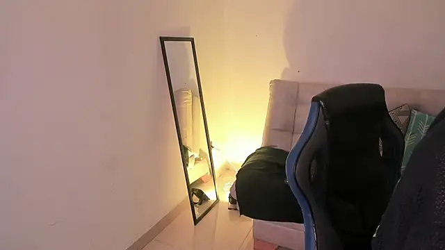 Tomy Rox online show from November 18, 8:34 pm