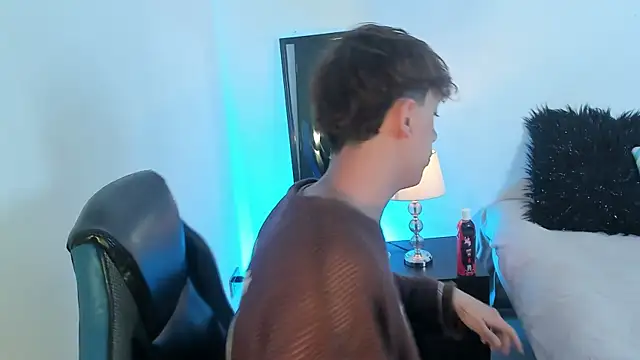 Tomy Rox online show from November 10, 8:47 pm