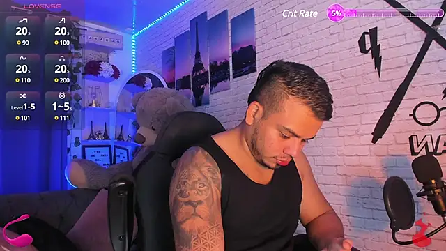 Snapshot of Naughty_Charly chatting on January 22, 3:18 pm Naughty Charly online show from January 22, 3:18 pm