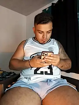 Snapshot of Naughty_Charly chatting on February 8, 7:27 pm Naughty Charly online show from February 8, 7:27 pm