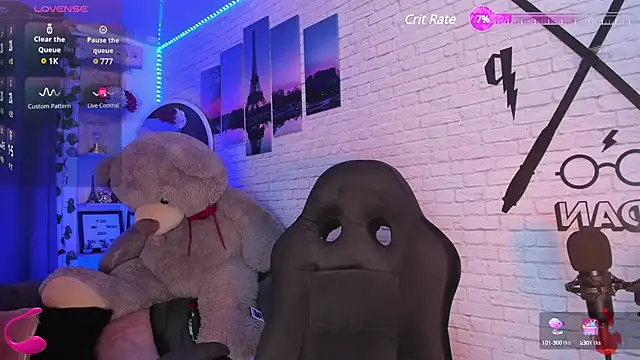 Snapshot of Naughty_Charly chatting on January 21, 12:13 pm Naughty Charly online show from January 21, 12:13 pm