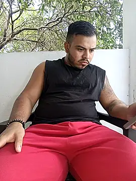 Snapshot of Naughty_Charly chatting on October 27, 3:58 pm Naughty Charly online show from October 27, 3:58 pm