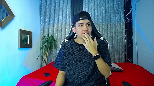 Mike 0233  online show from February 15, 4:07 am