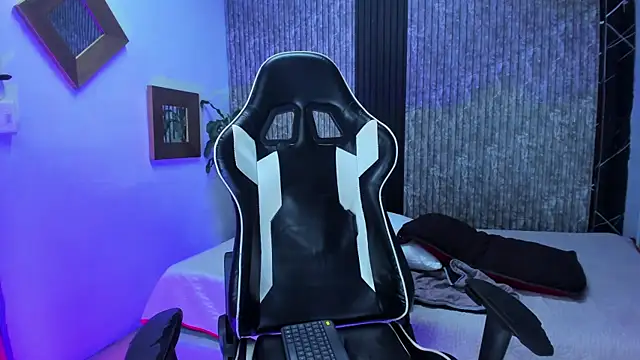 Mike 0233  online show from January 17, 5:21 am