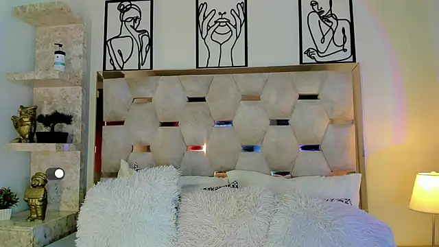 Snapshot of SexyJuliii21 chatting on October 1, 8:46 pm SexyJuliii21 online show from October 1, 8:46 pm