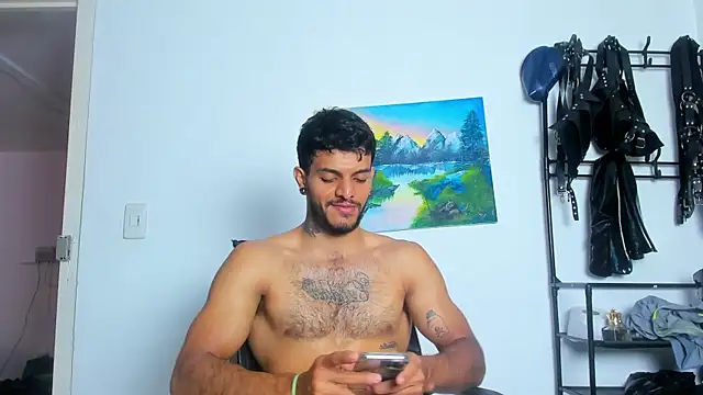Snapshot of JuanBlade chatting on October 2, 5:17 pm JuanBlade online show from October 2, 5:17 pm