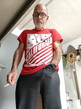 bottomhairy online show from April 13, 9:43 am