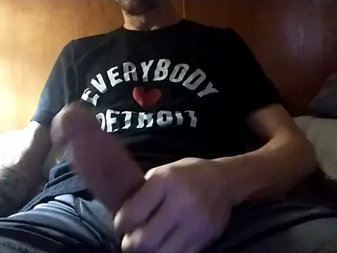 elmerfuddin87 online show from March 31, 4:20 pm