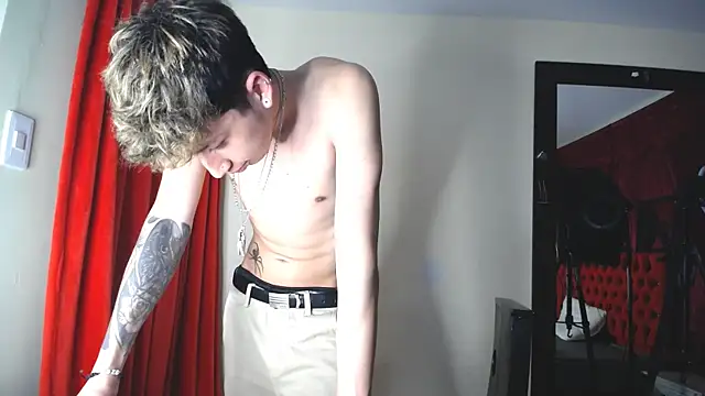  Thomas hot  online show from February 8, 8:53 pm