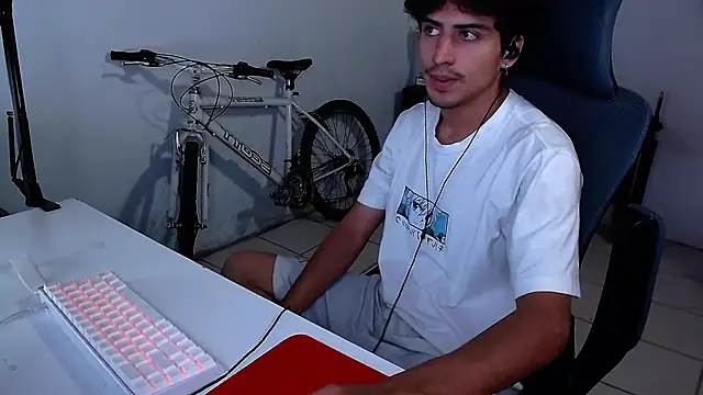 Thieves9 online show from October 28, 3:53 am