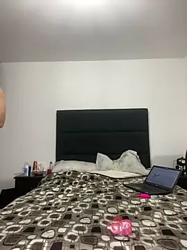 milangym127 online show from March 21, 5:00 am