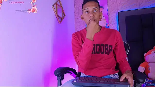 dilan alfonzo online show from June 12, 7:00 pm