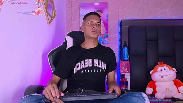 dilan alfonzo online show from April 5, 3:58 am