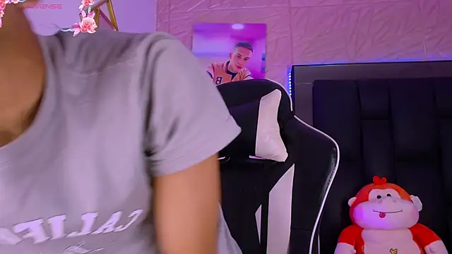 dilan alfonzo online show from April 19, 4:56 am