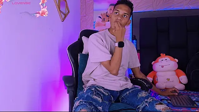 dilan alfonzo online show from June 16, 6:32 pm