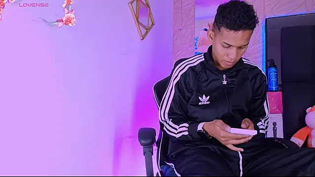 dilan alfonzo online show from June 19, 8:46 pm