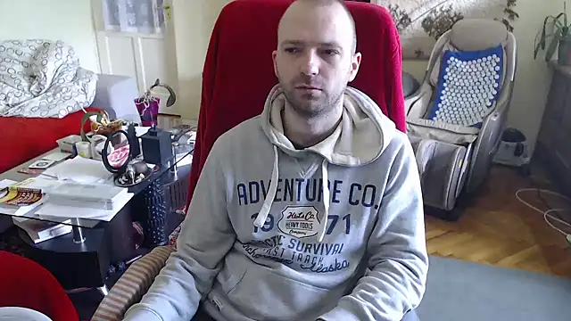 Snapshot of RealManHaveHairy chatting on December 12, 10:34 am RealManHaveHairy online show from December 12, 10:34 am