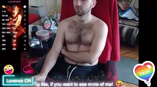 Snapshot of RealManHaveHairy chatting on March 15, 8:04 am RealManHaveHairy online show from March 15, 8:04 am