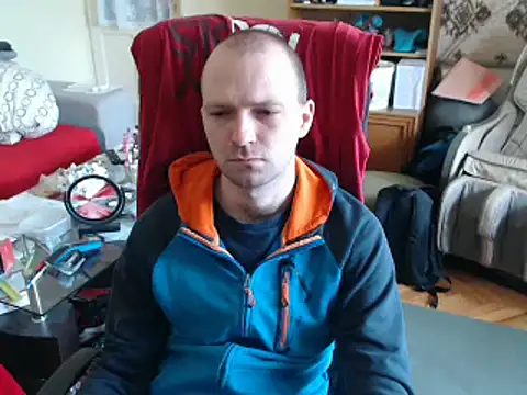 Snapshot of RealManHaveHairy chatting on February 4, 11:05 am RealManHaveHairy online show from February 4, 11:05 am