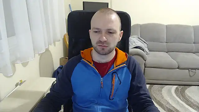 Snapshot of RealManHaveHairy chatting on January 13, 3:36 pm RealManHaveHairy online show from January 13, 3:36 pm