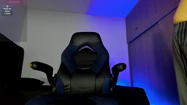 Snapshot of male_pussy chatting on October 15, 4:20 am male pussy online show from October 15, 4:20 am