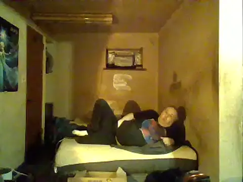 Snapshot of Nightshade7712 chatting on December 15, 4:29 am Nightshade7712 online show from December 15, 4:29 am