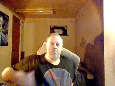Snapshot of Nightshade7712 chatting on January 5, 8:42 pm Nightshade7712 online show from January 5, 8:42 pm