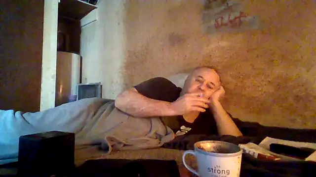 Nightshade7712 online show from March 18, 8:12 pm