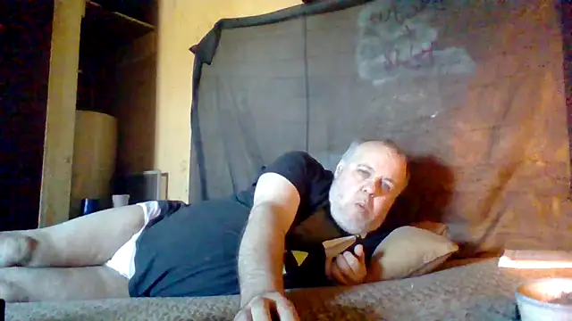 Nightshade7712 online show from October 16, 5:54 pm