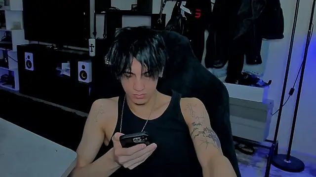 MarkBrowniii online show from April 27, 2:13 pm