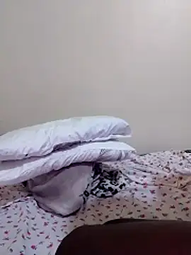 Snapshot of MaskedGQ chatting on October 26, 12:01 am MaskedGQ online show from October 26, 12:01 am