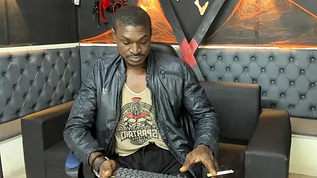 Snapshot of Terrance_z chatting on October 19, 8:45 pm Terrance z online show from October 19, 8:45 pm