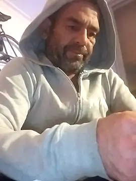 Snapshot of DJUX chatting on March 13, 4:49 am DJUX online show from March 13, 4:49 am